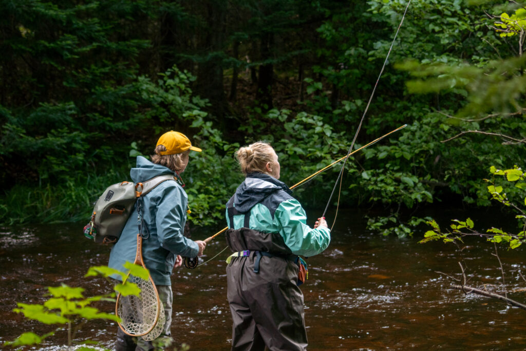 teaching fly fishing